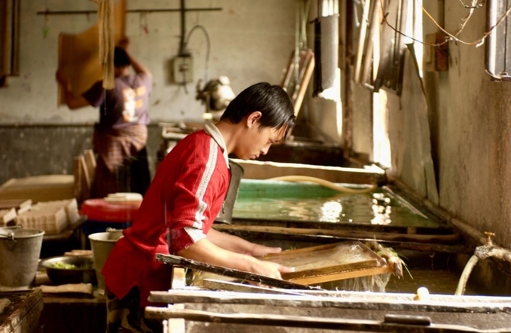 Eastern Han Dynasty Great Contributions to the Art and More CHiNOY