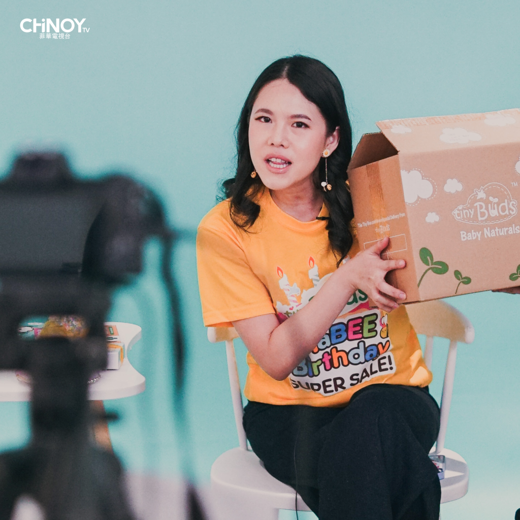 Lorina Tan Doing Live Streaming For Tiny Buds’ Campaign