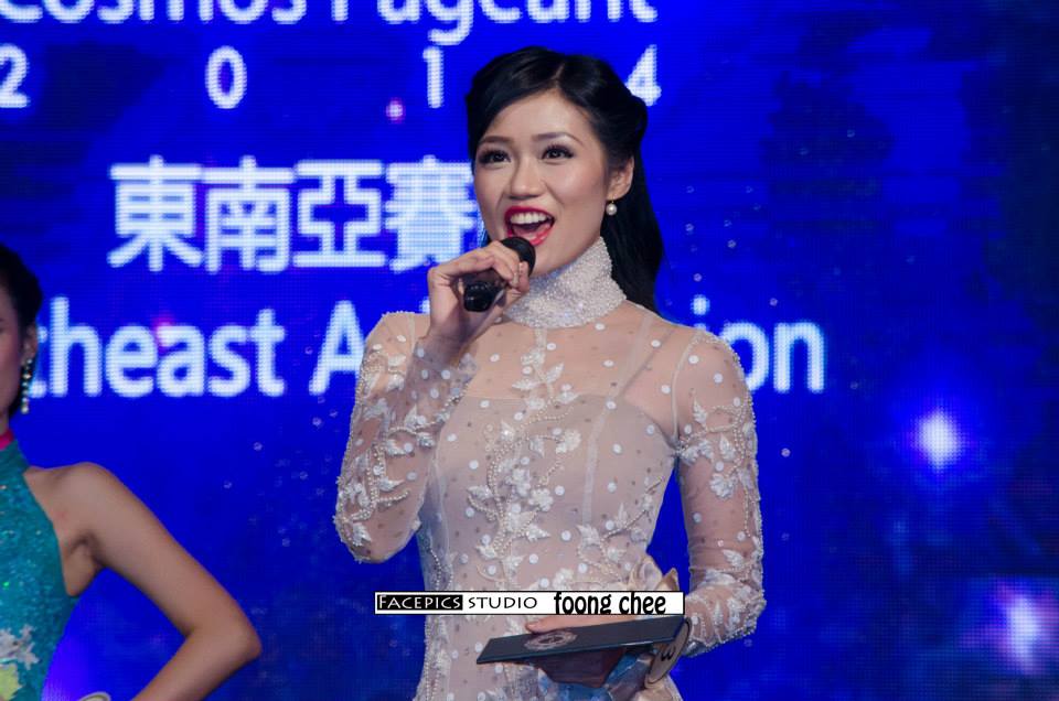 Frances Cham Chua Winning Answers During Miss Chinese Cosmos Southeast Asia 2014