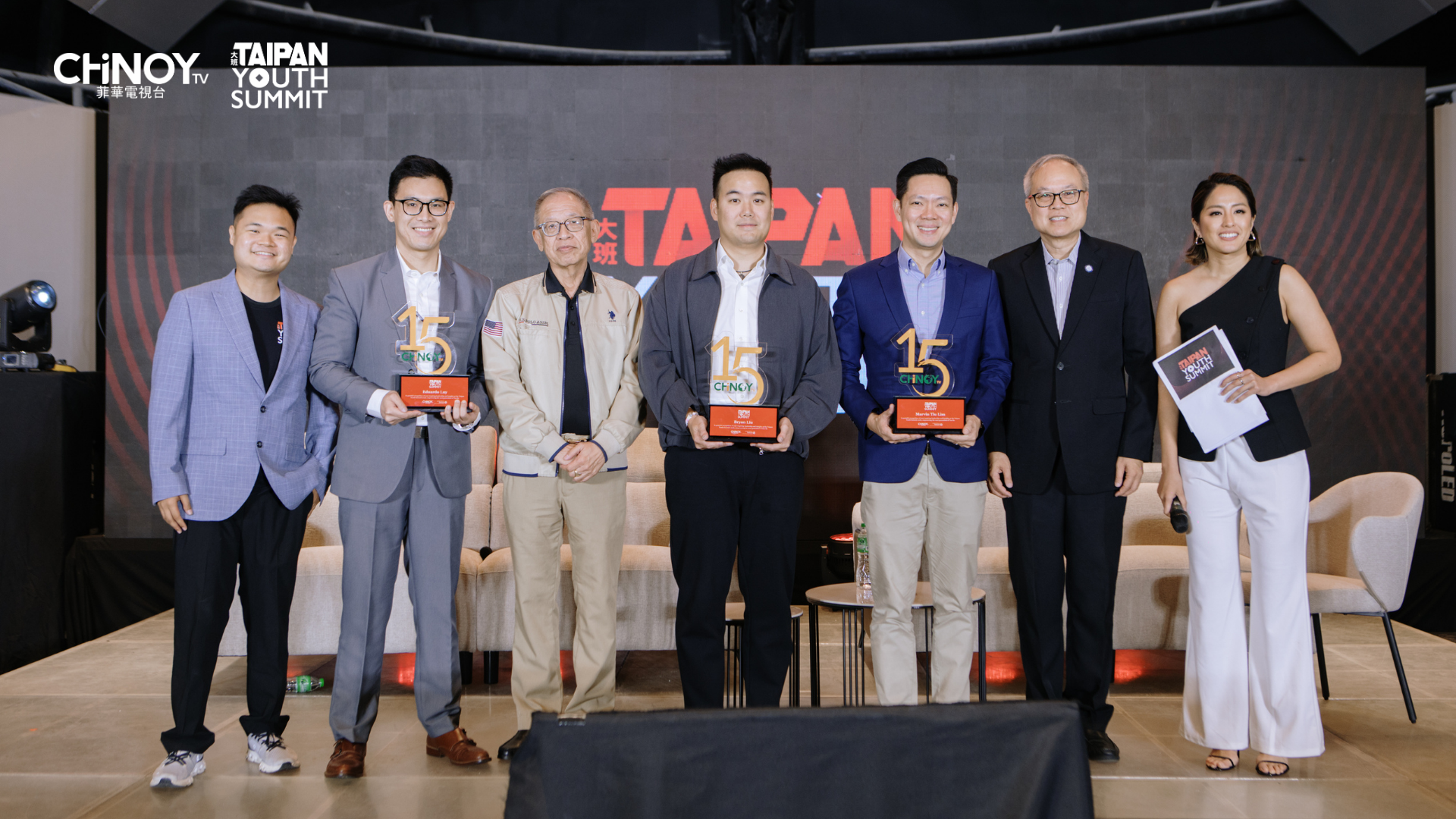 Eduardo Luy, President and COO of Macroasia Corporation, Bryan T. Liu, Vice President for Sales & Marketing, GOLDEN ABC Inc., Mark Tiu Lim, Chief Spiritual and People Officer of Mega Prime Foods, and Gretchen Ho on Forum 1:Family Business: To Join or Not to Join? 